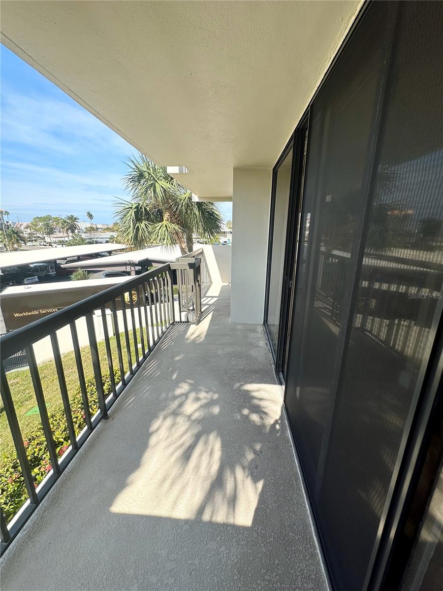 400 ISLAND WAY #206 — photo 34