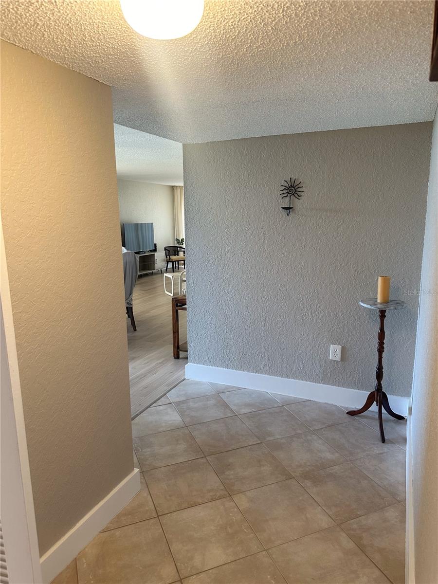 400 ISLAND WAY #206 — photo 4