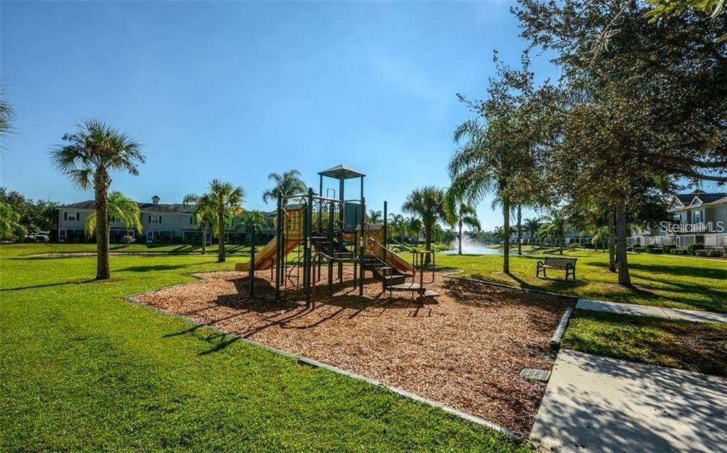 7685 PLANTATION CIR #B — photo 20