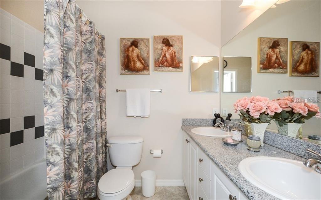 7685 PLANTATION CIR #B — photo 13