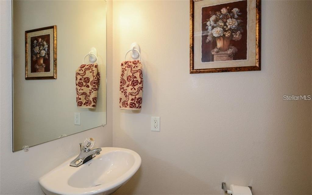 7685 PLANTATION CIR #B — photo 5