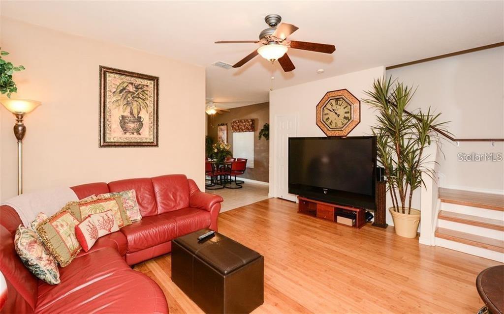 7685 PLANTATION CIR #B — photo 2