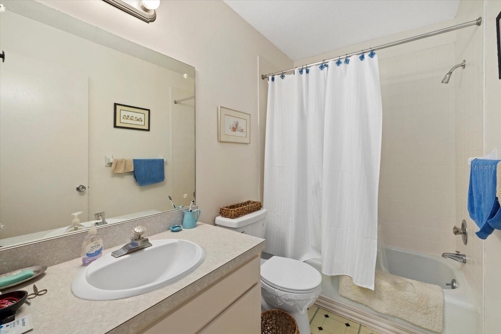 1343 GLENDALE CIR W #216 — photo 16