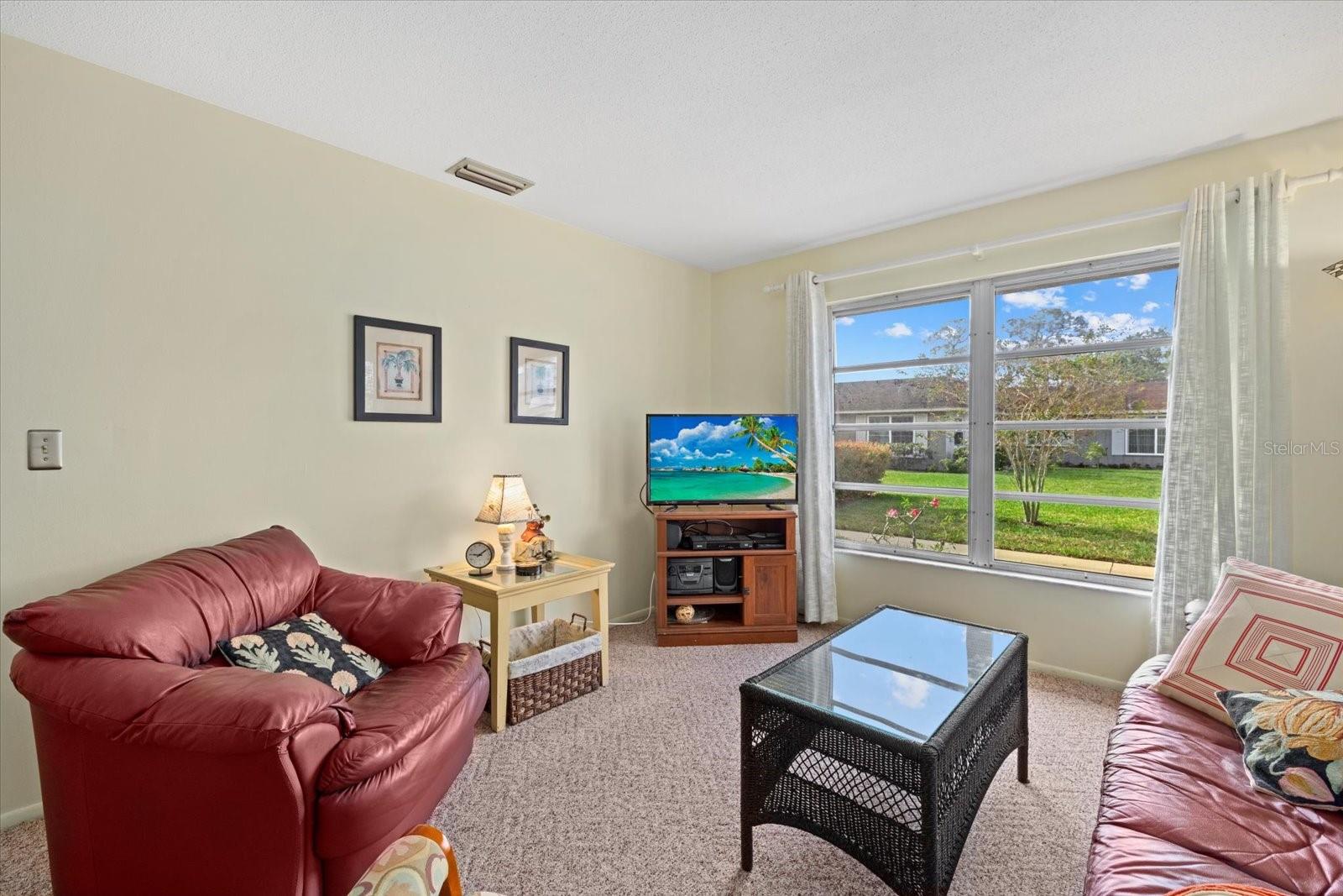 1343 GLENDALE CIR W #216 — photo 4