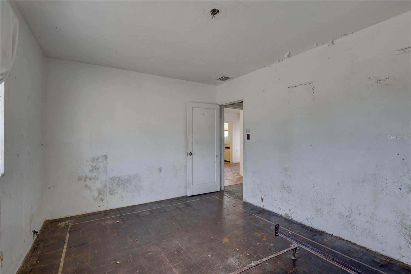 440 S BAYSHORE DR — photo 16