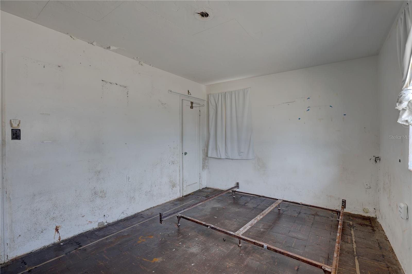 440 S BAYSHORE DR — photo 17