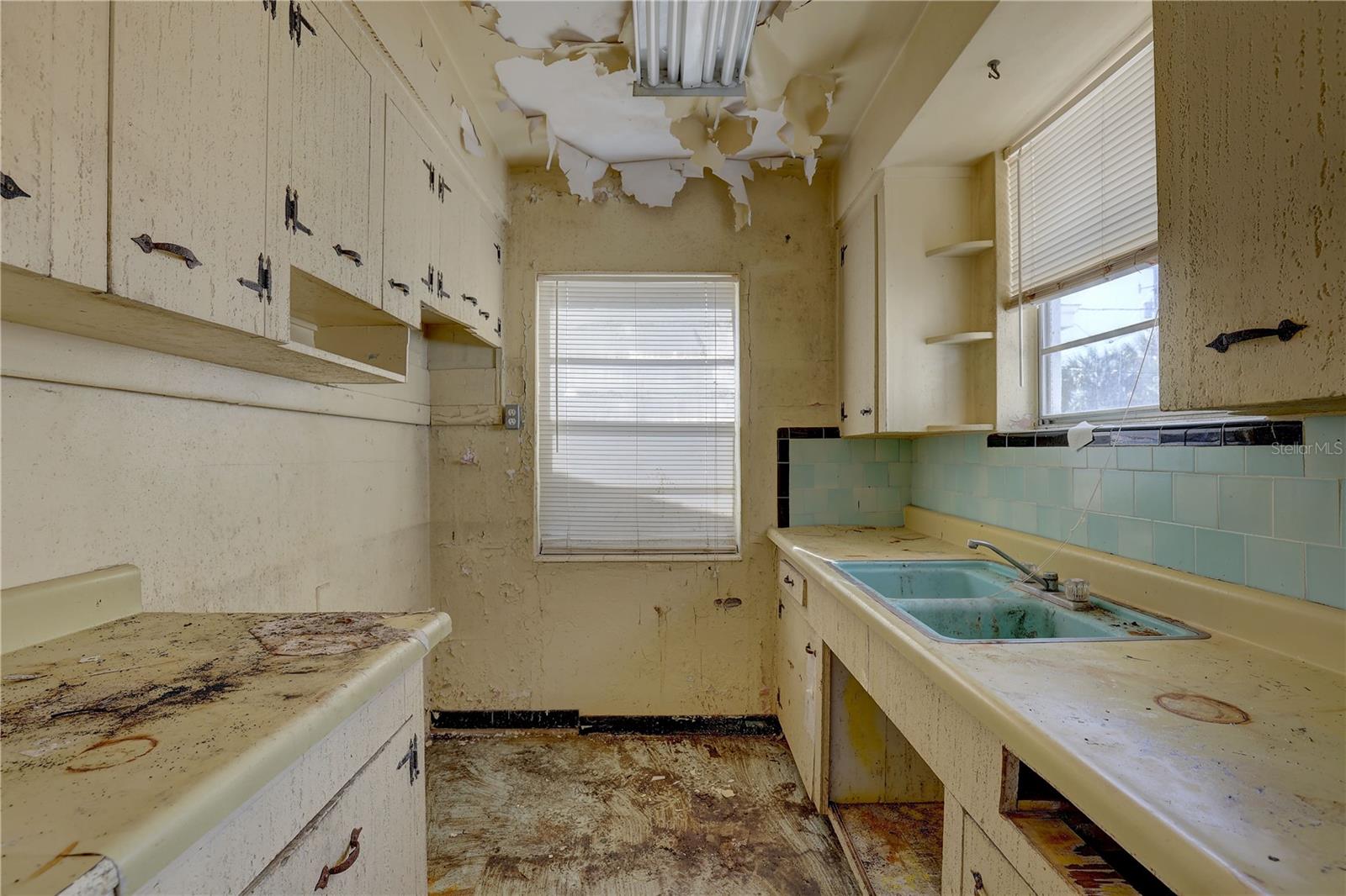440 S BAYSHORE DR — photo 13