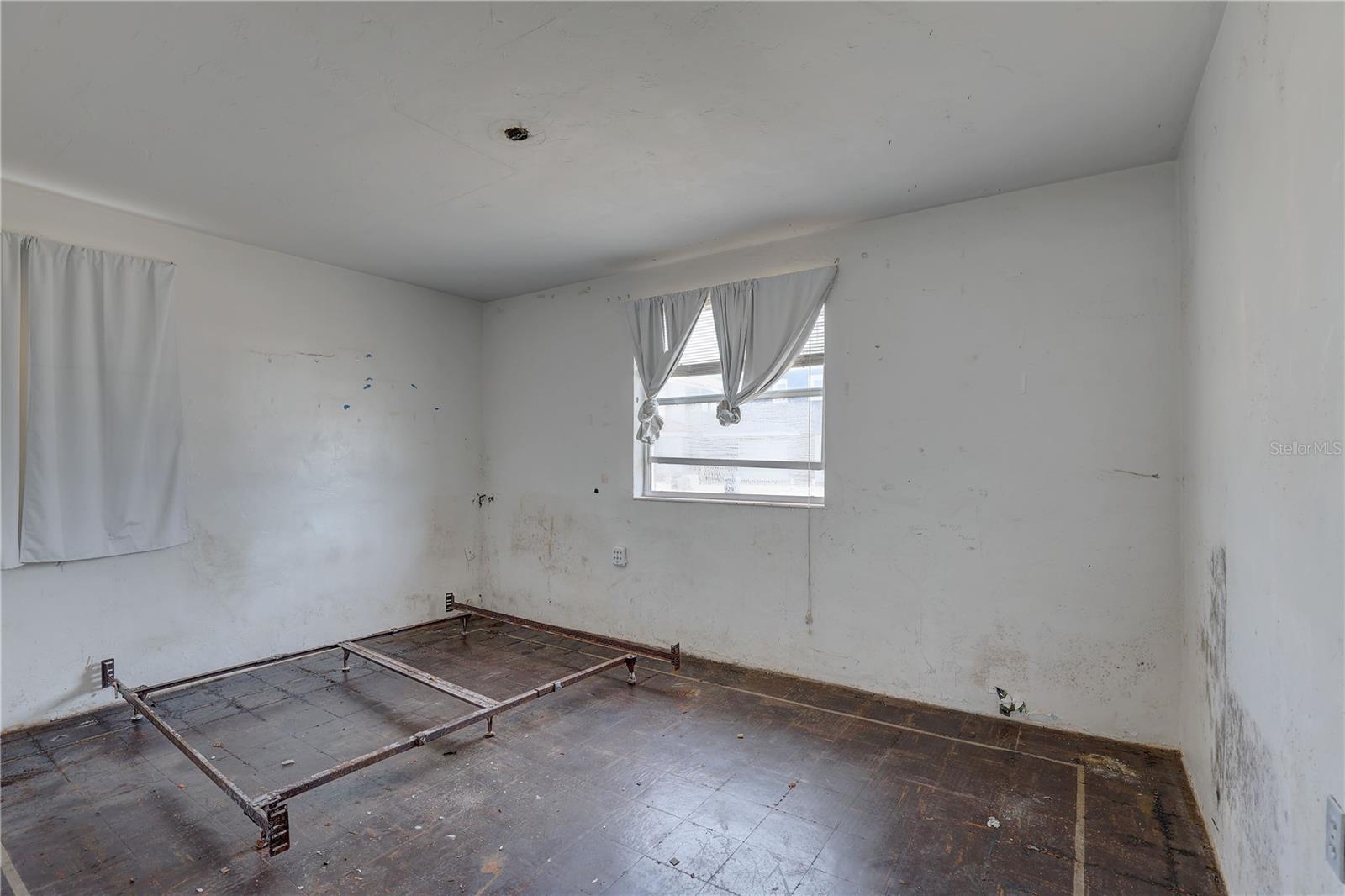 440 S BAYSHORE DR — photo 15