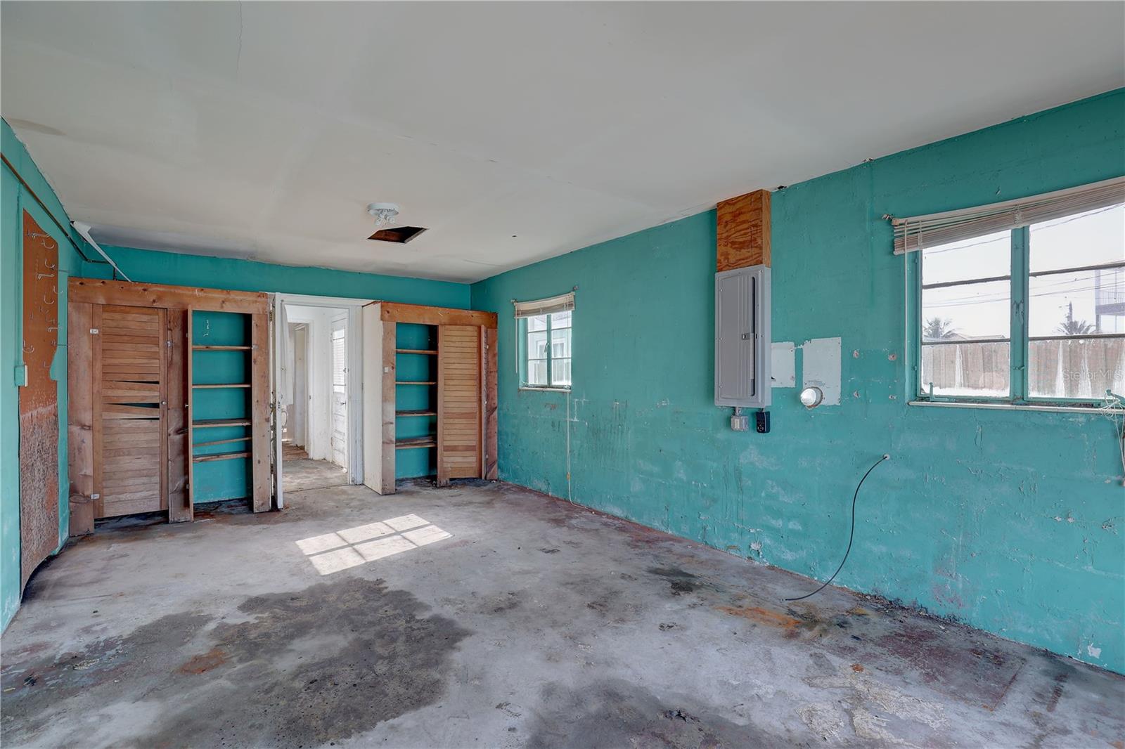 440 S BAYSHORE DR — photo 23