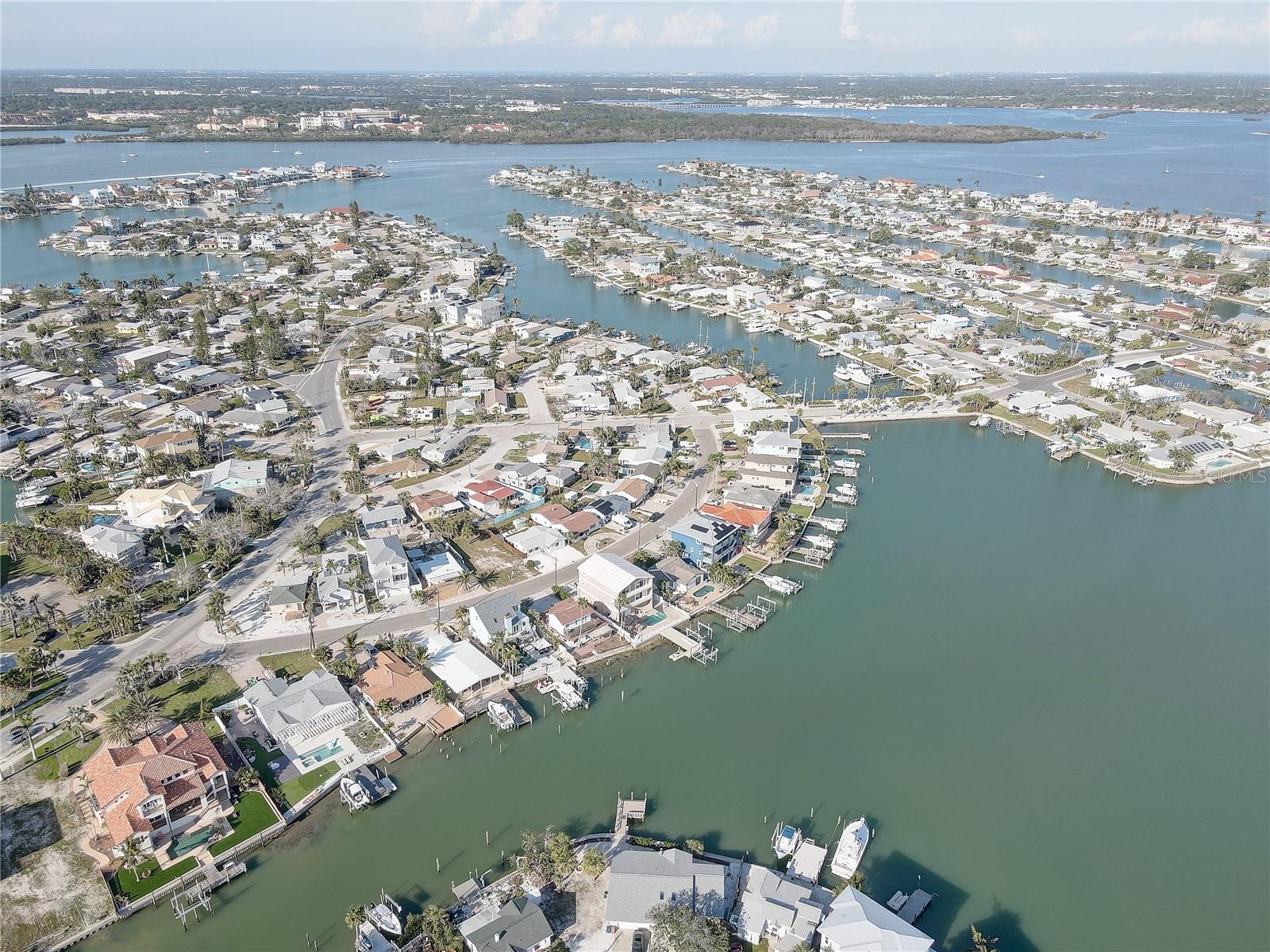 440 S BAYSHORE DR — photo 39