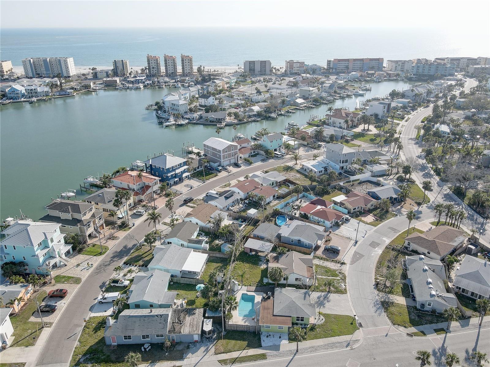 440 S BAYSHORE DR — photo 40
