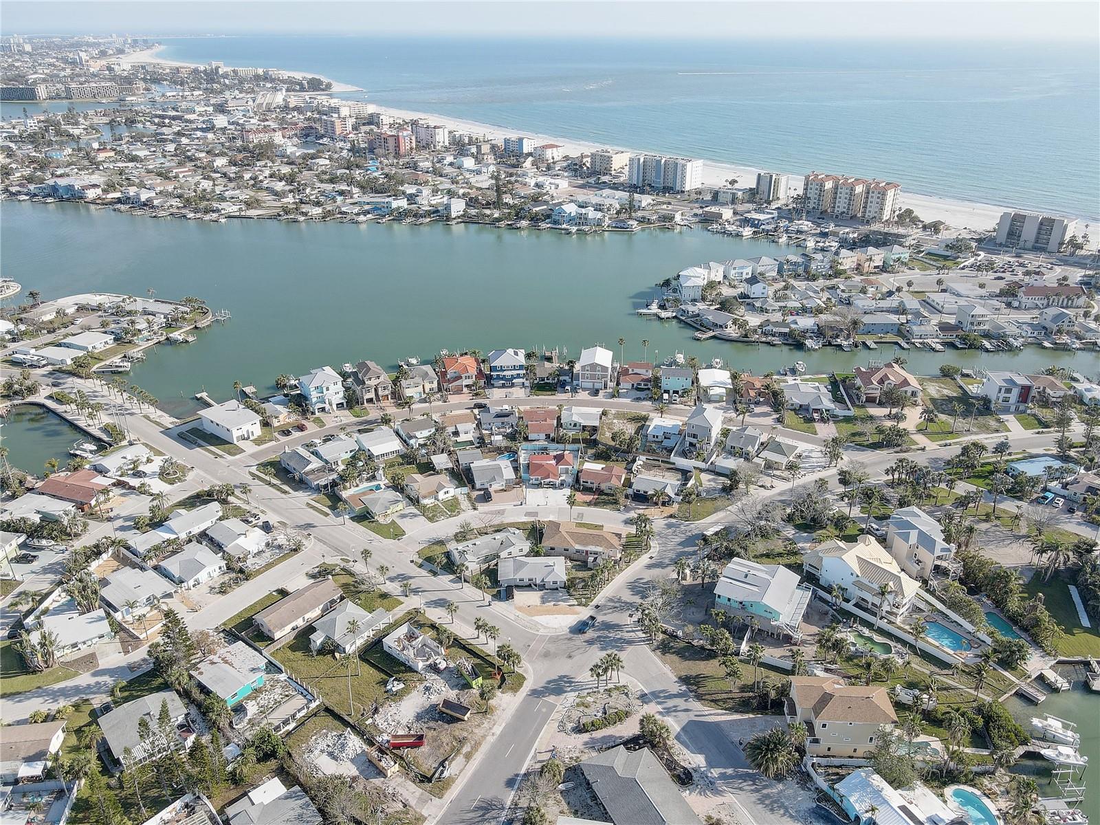 440 S BAYSHORE DR — photo 44