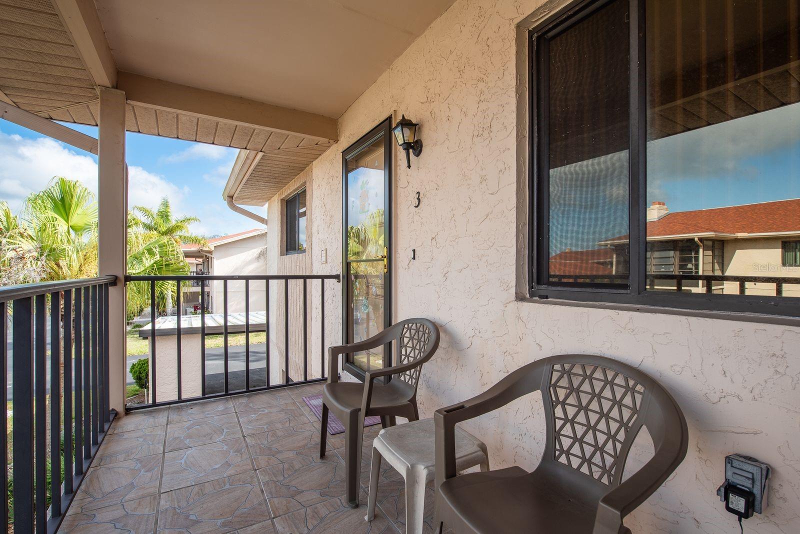 9910 EAGLES POINT CIR #3 — photo 4
