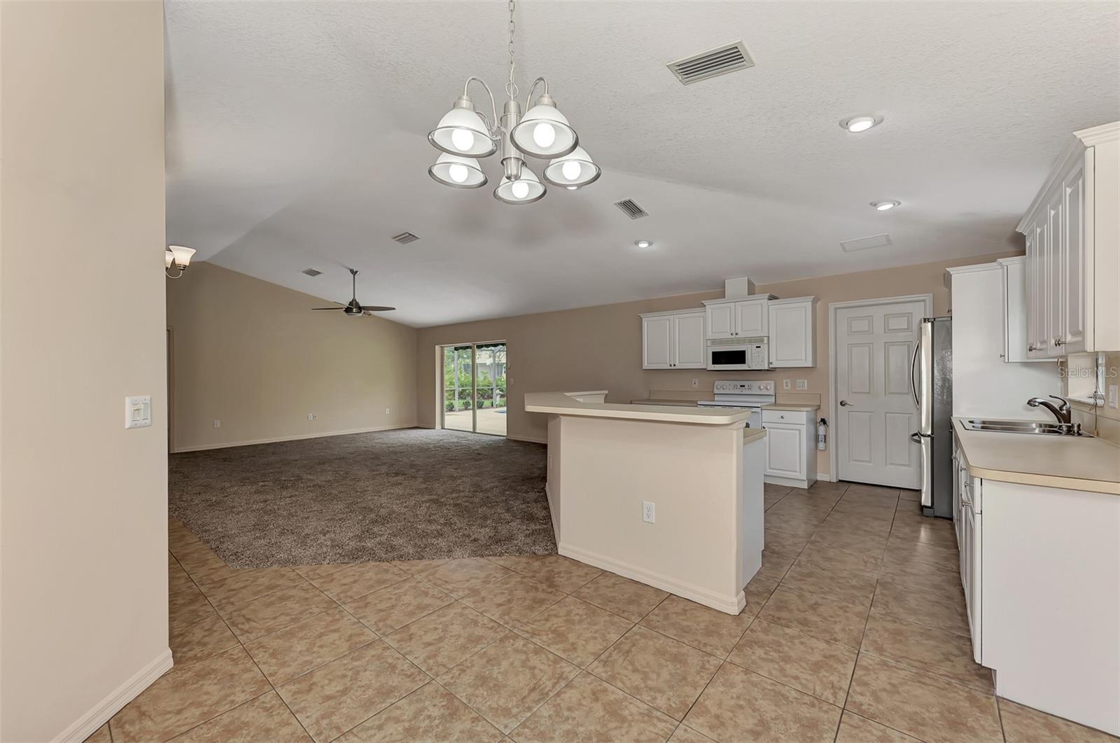 3530 ADELAIDE AVE — photo 30