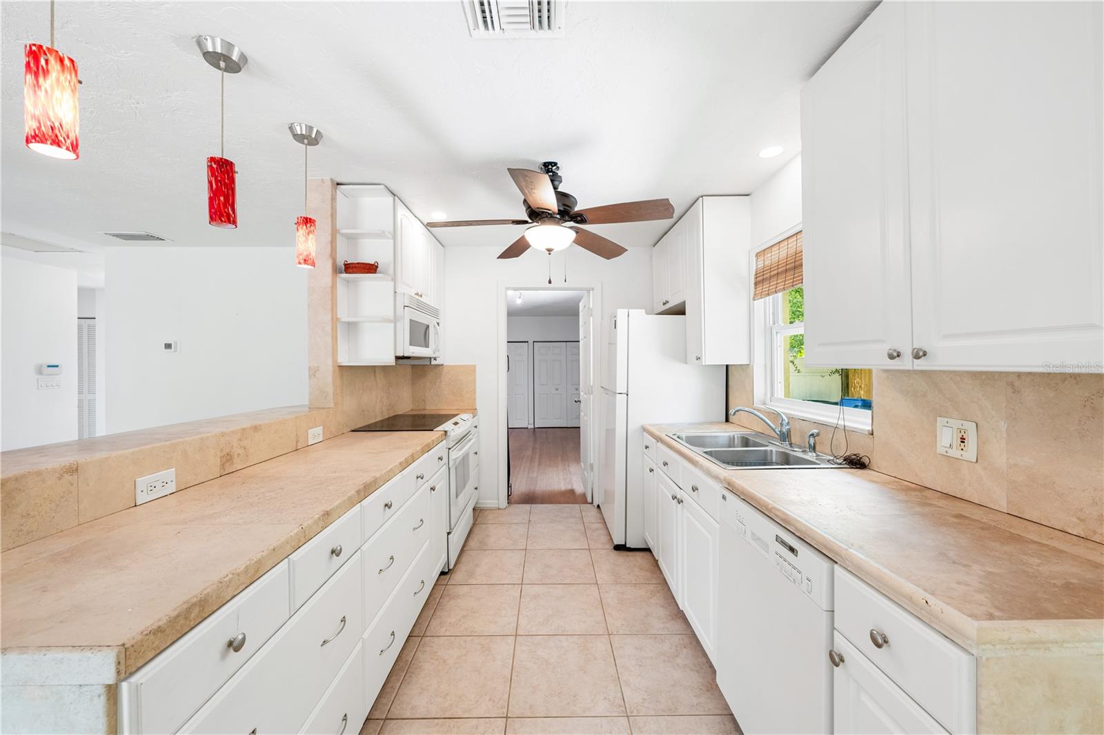3709 ALDEN WAY — photo 12
