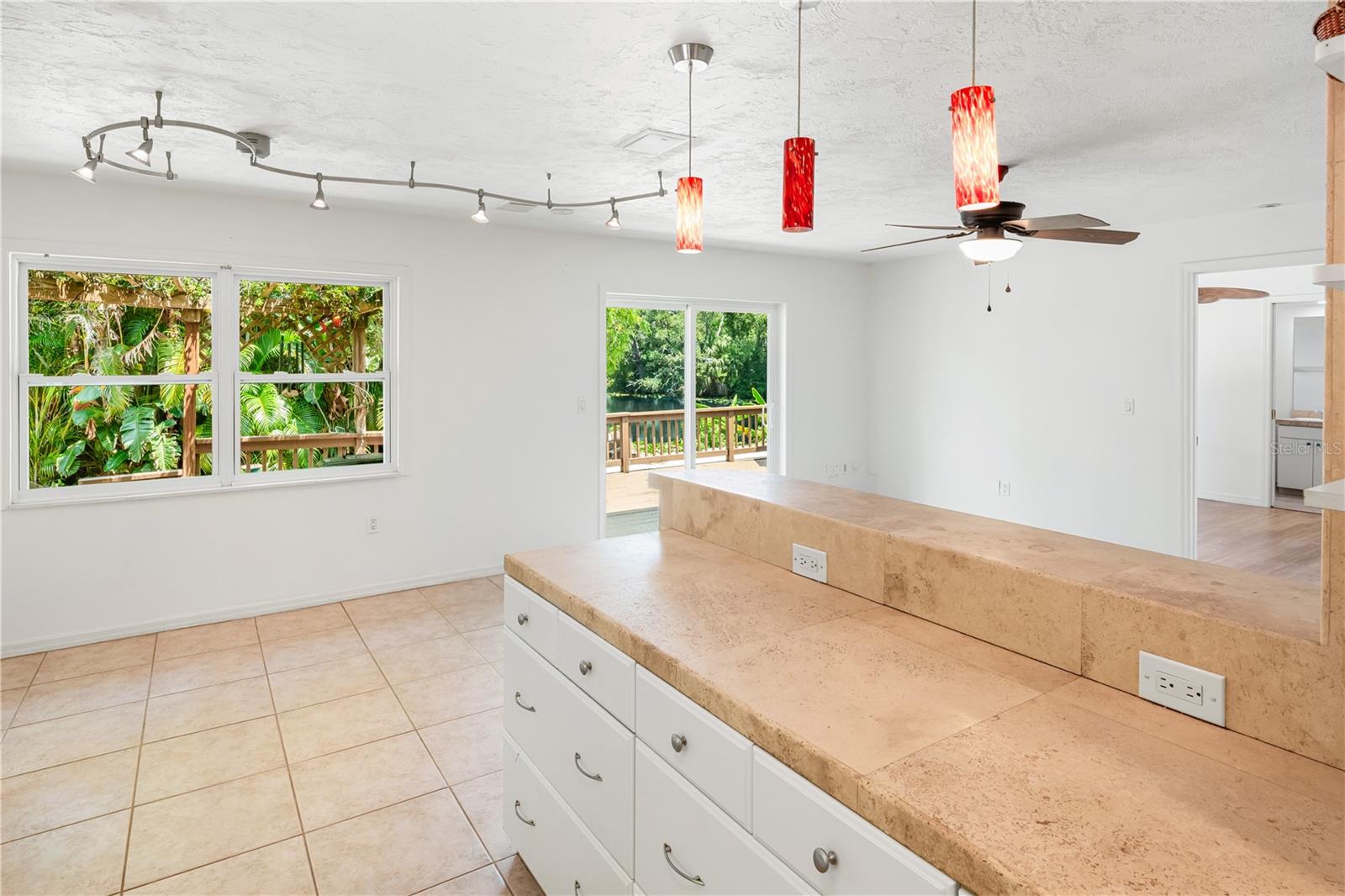 3709 ALDEN WAY — photo 13