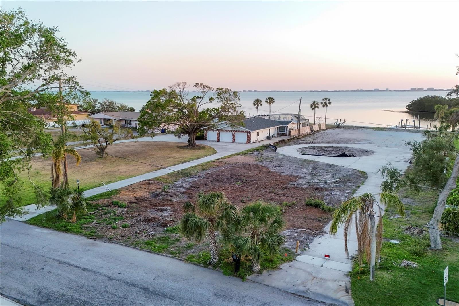 7314 WESTMORELAND DR — photo 15