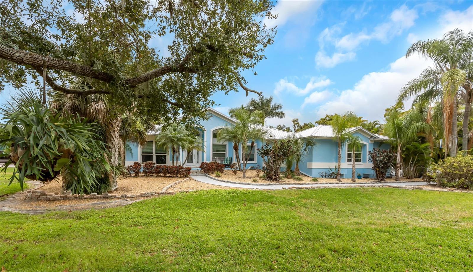 424 ISLAND CAY WAY — photo 3