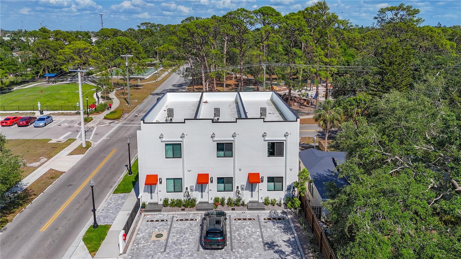 941 N OSPREY AVE — photo 48