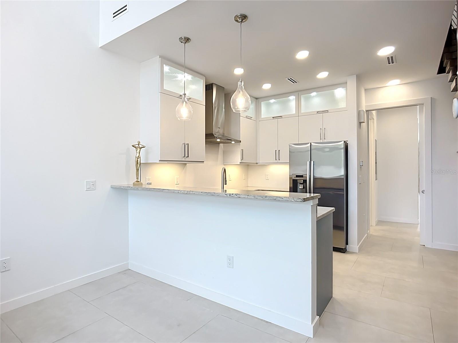 941 N OSPREY AVE — photo 19