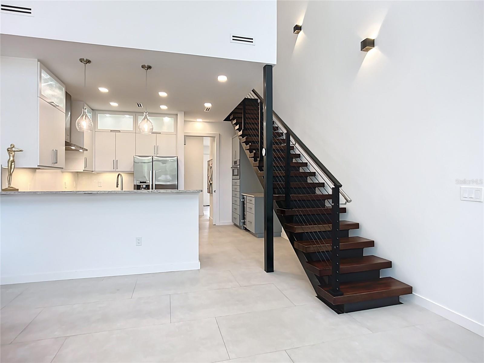 941 N OSPREY AVE — photo 18