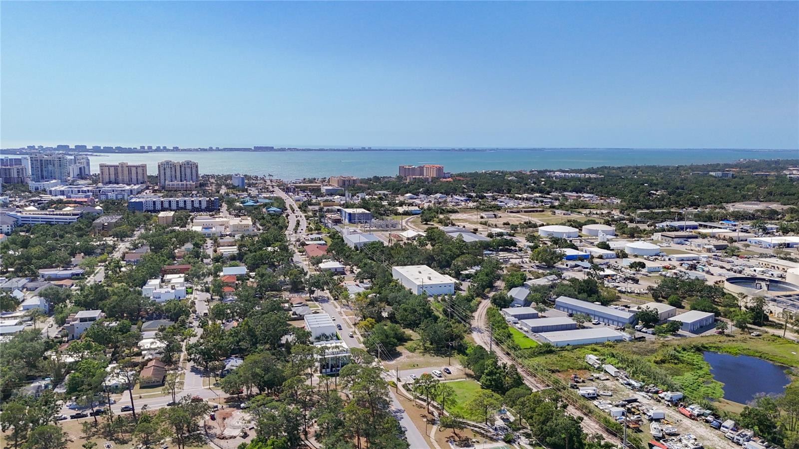 941 N OSPREY AVE — photo 4
