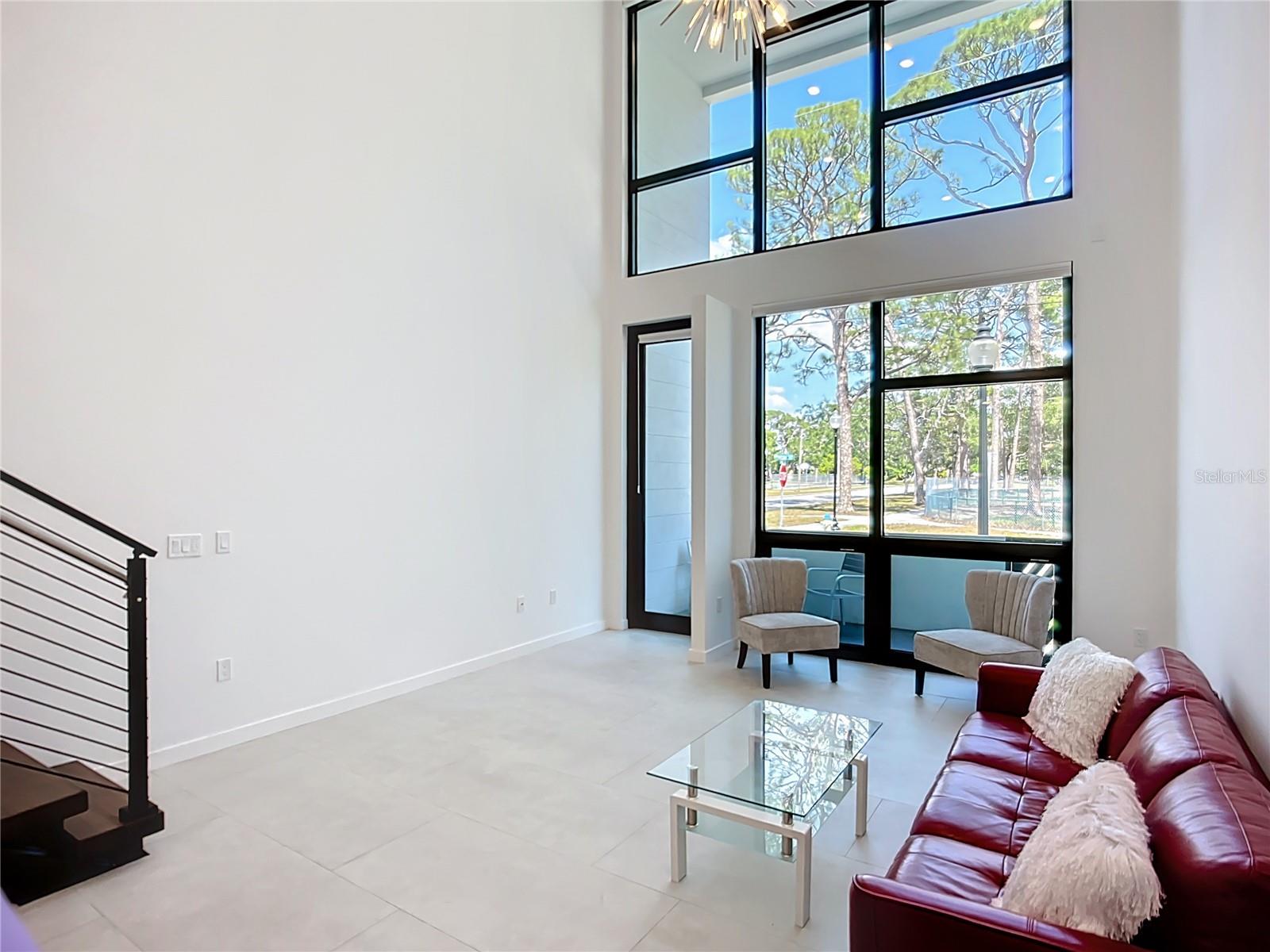 941 N OSPREY AVE — photo 17