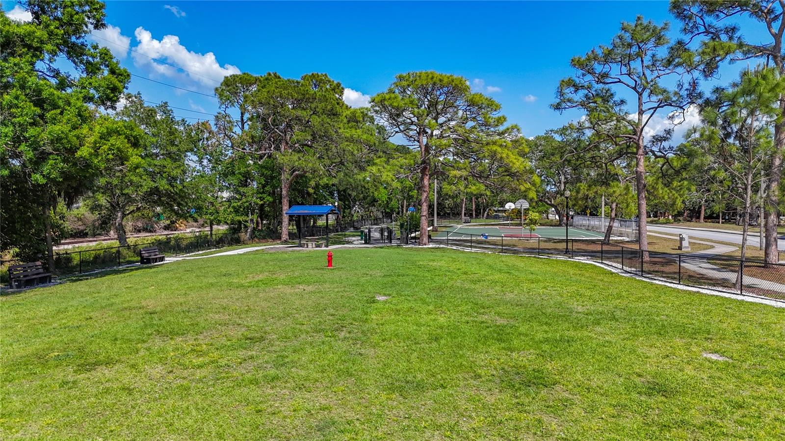 941 N OSPREY AVE — photo 51