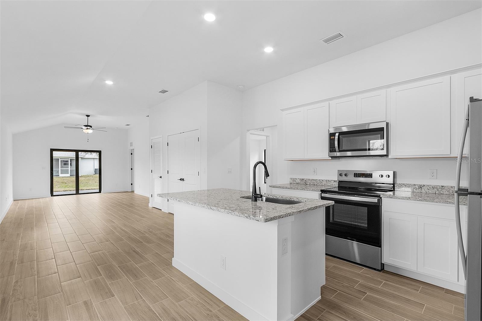 1721 SHEVLIN ST — photo 7