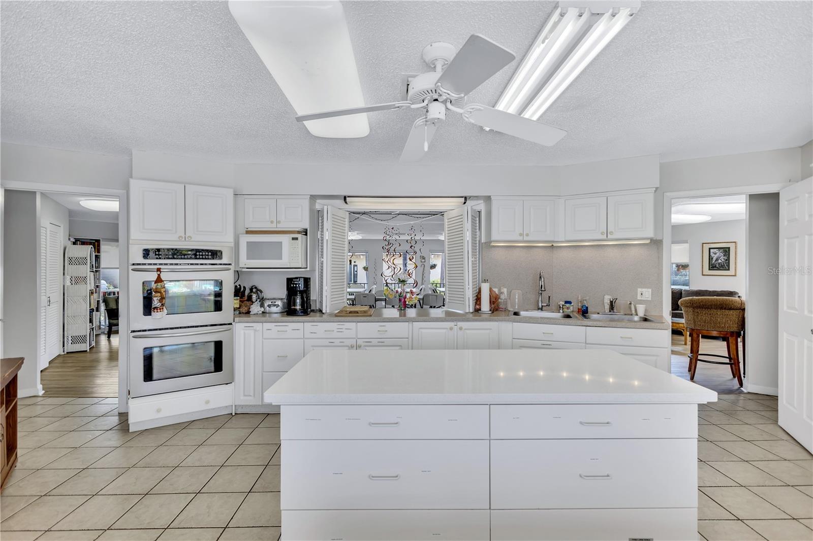 12300 VONN RD #1102 — photo 38