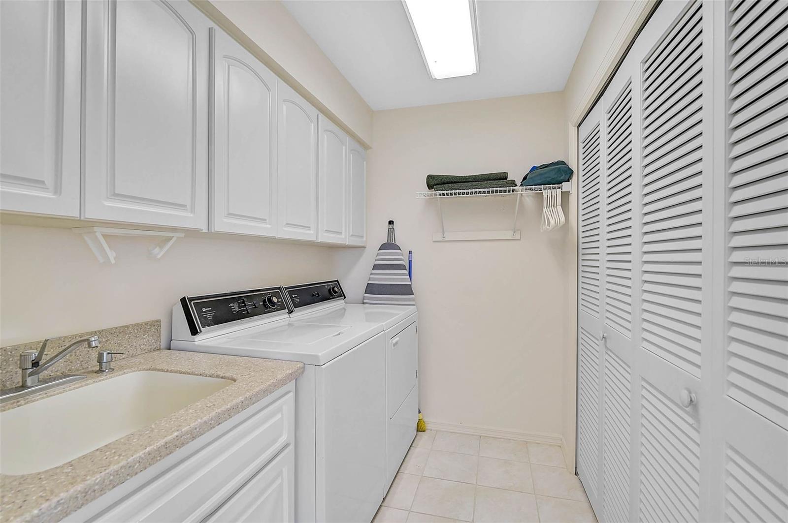 4360 PRESIDENTIAL AVENUE CIR E — photo 22
