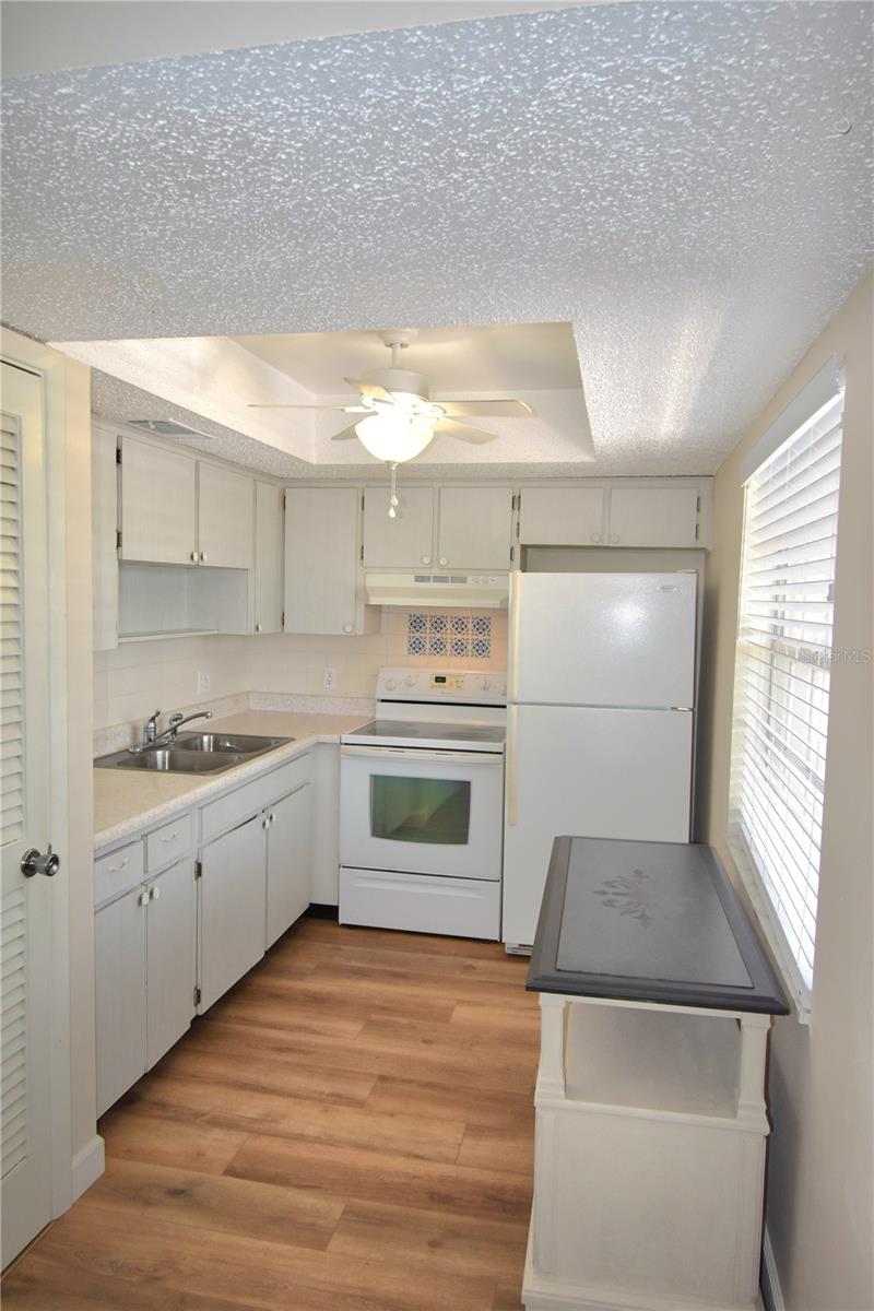 940 VIRGINIA ST #304 — photo 8