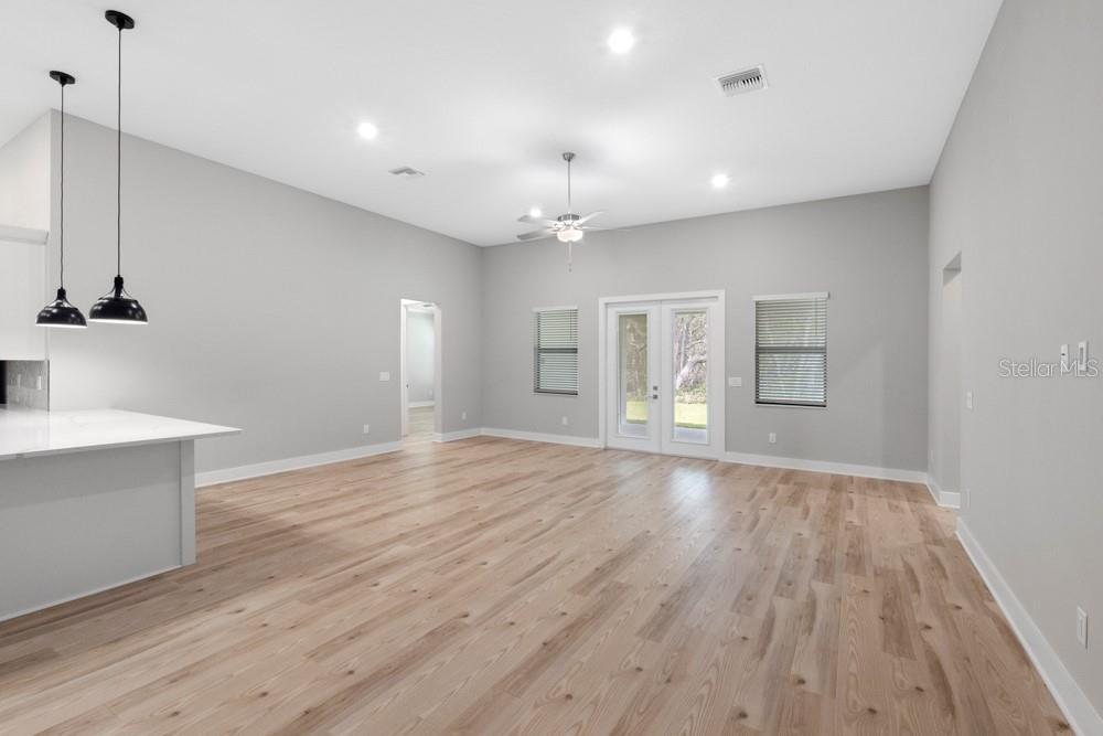 17444 NOKOTA AVE — photo 10