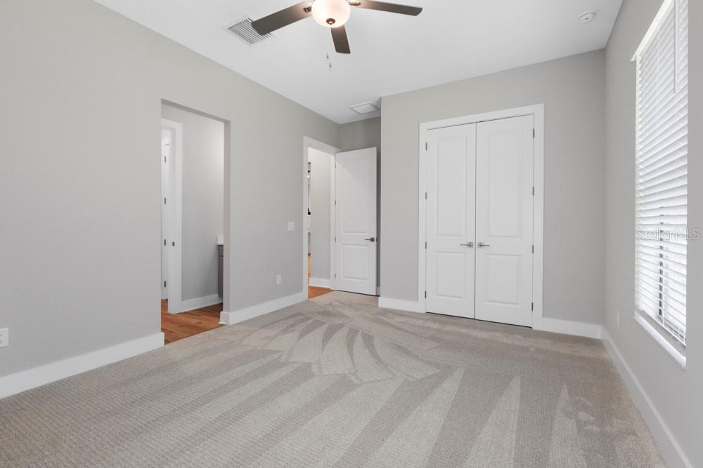 17444 NOKOTA AVE — photo 15