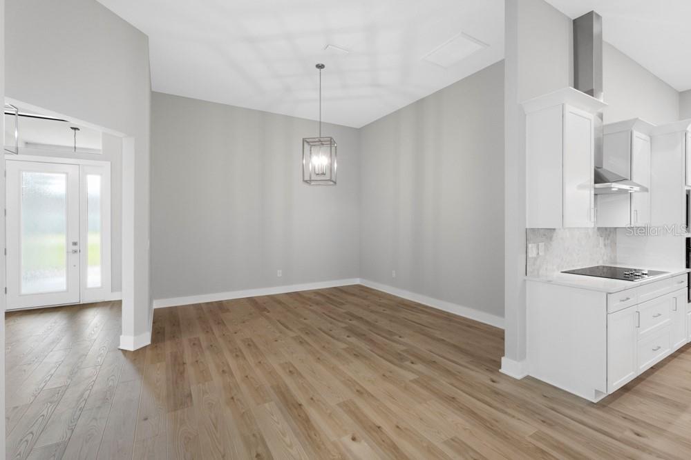 17444 NOKOTA AVE — photo 4