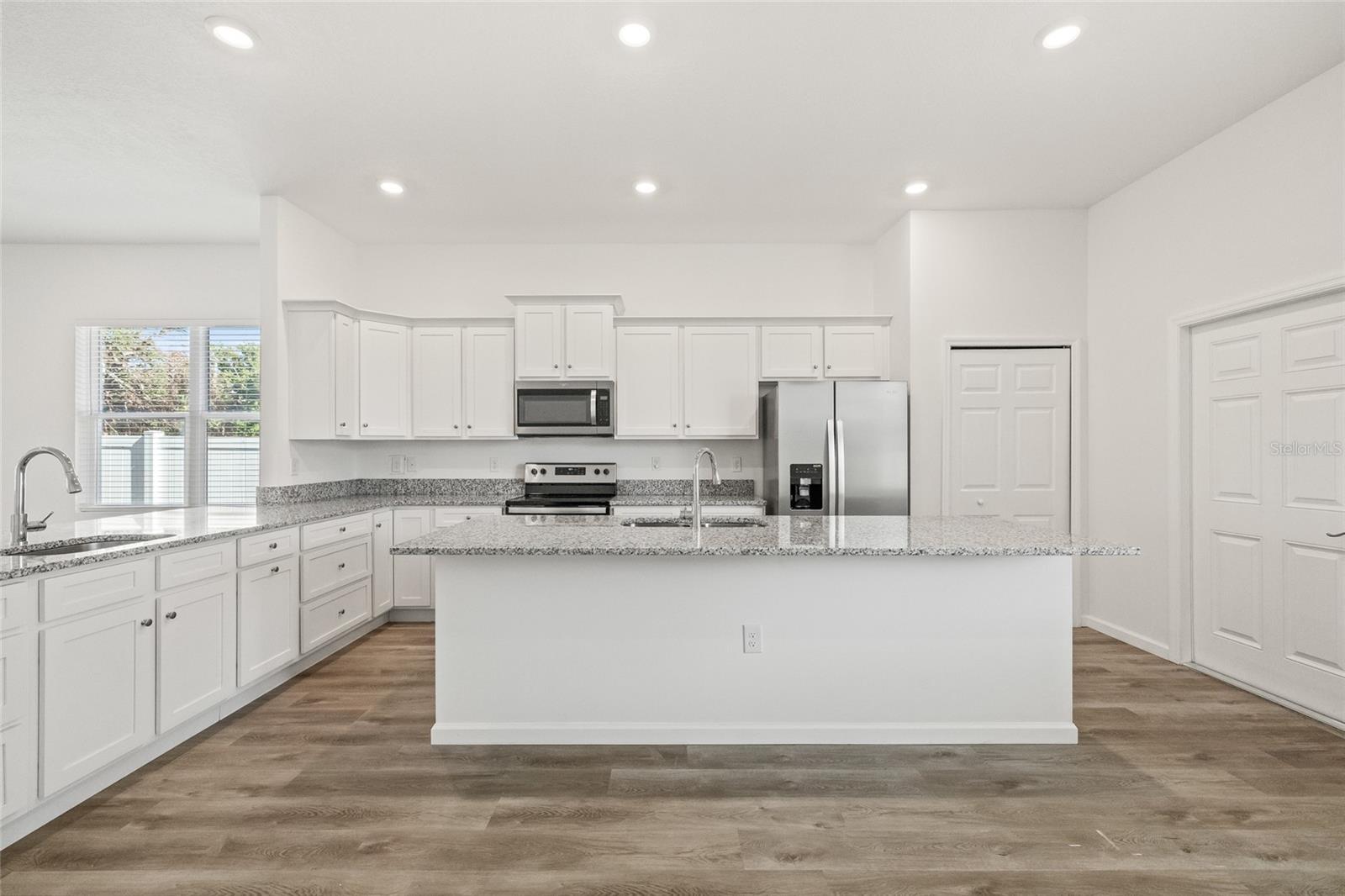 3005 E 17TH AVE — photo 18