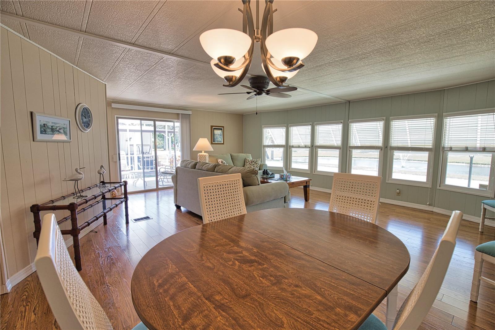 108 LA PALOMA — photo 23