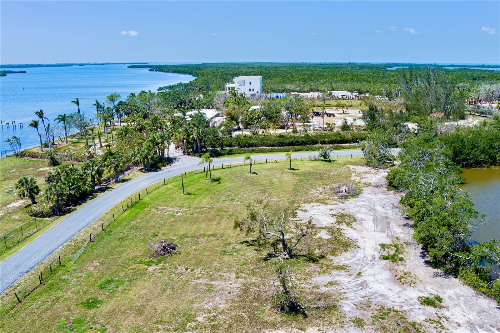 285 HORSESHOE LOOP RD — photo 5