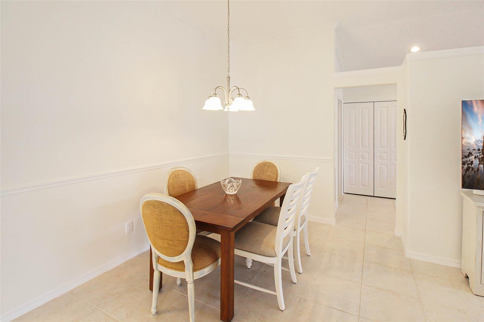 163 BRAEMAR AVE — photo 13