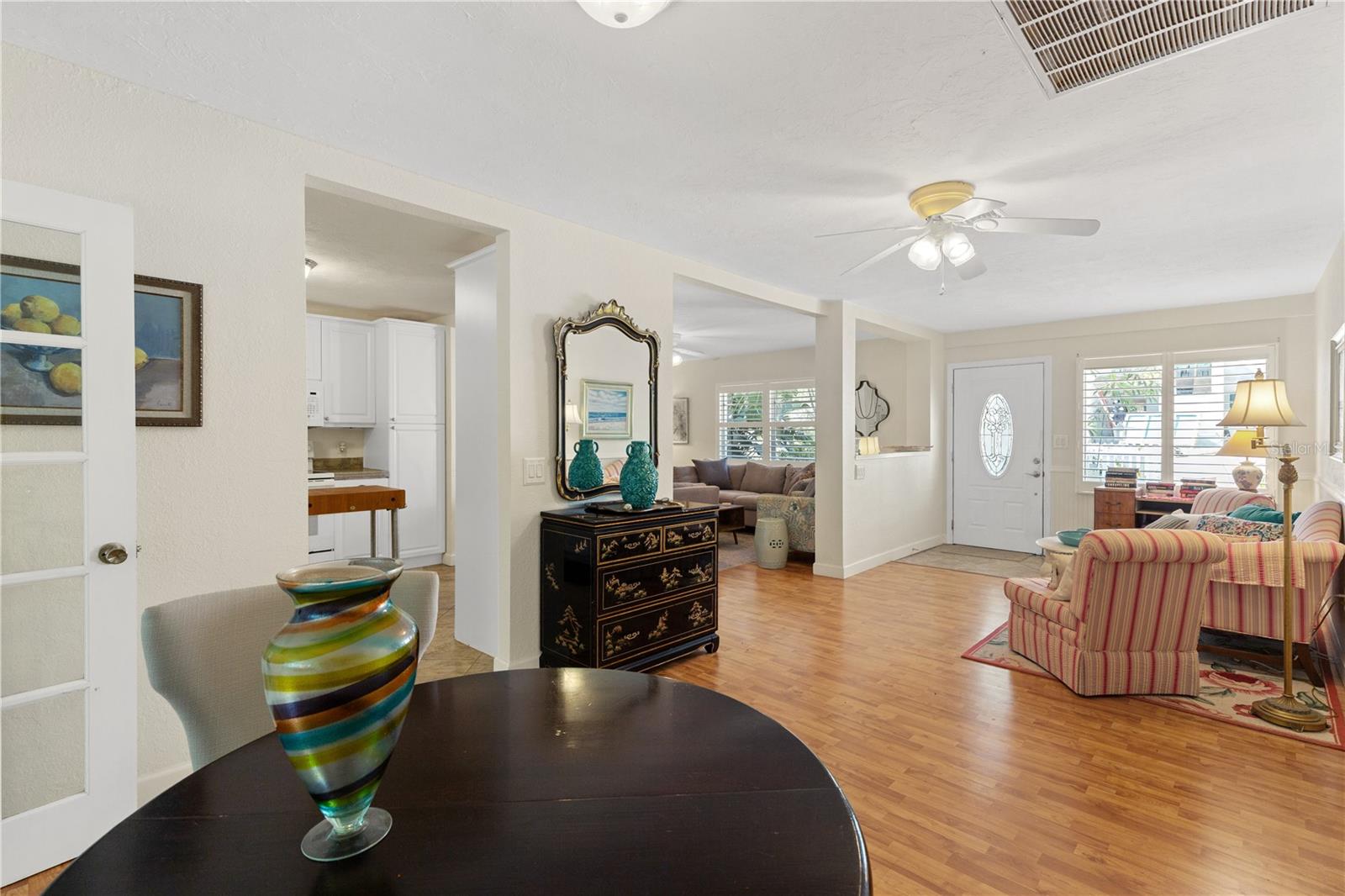 7860 HOLIDAY DR — photo 48