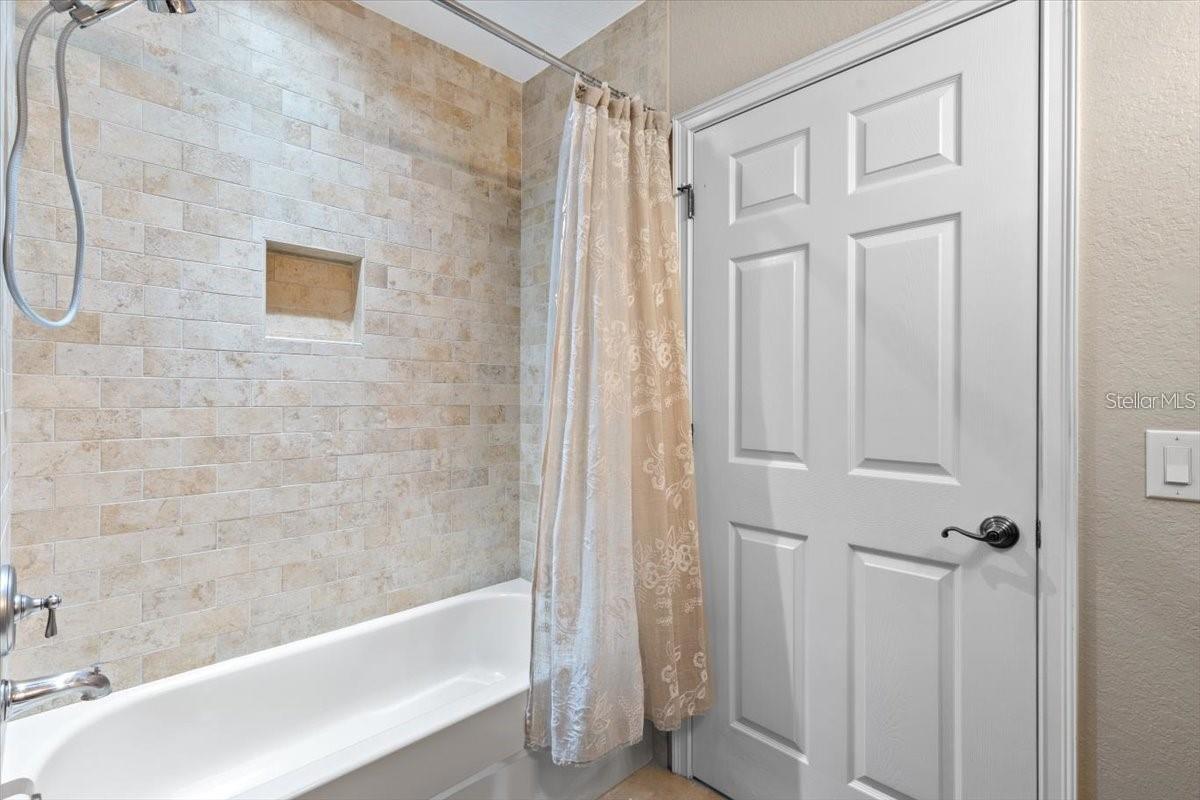 1143 RIVERSCAPE ST #A — photo 39
