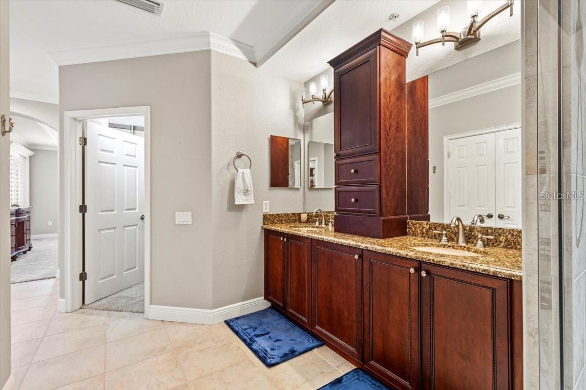 1143 RIVERSCAPE ST #A — photo 32