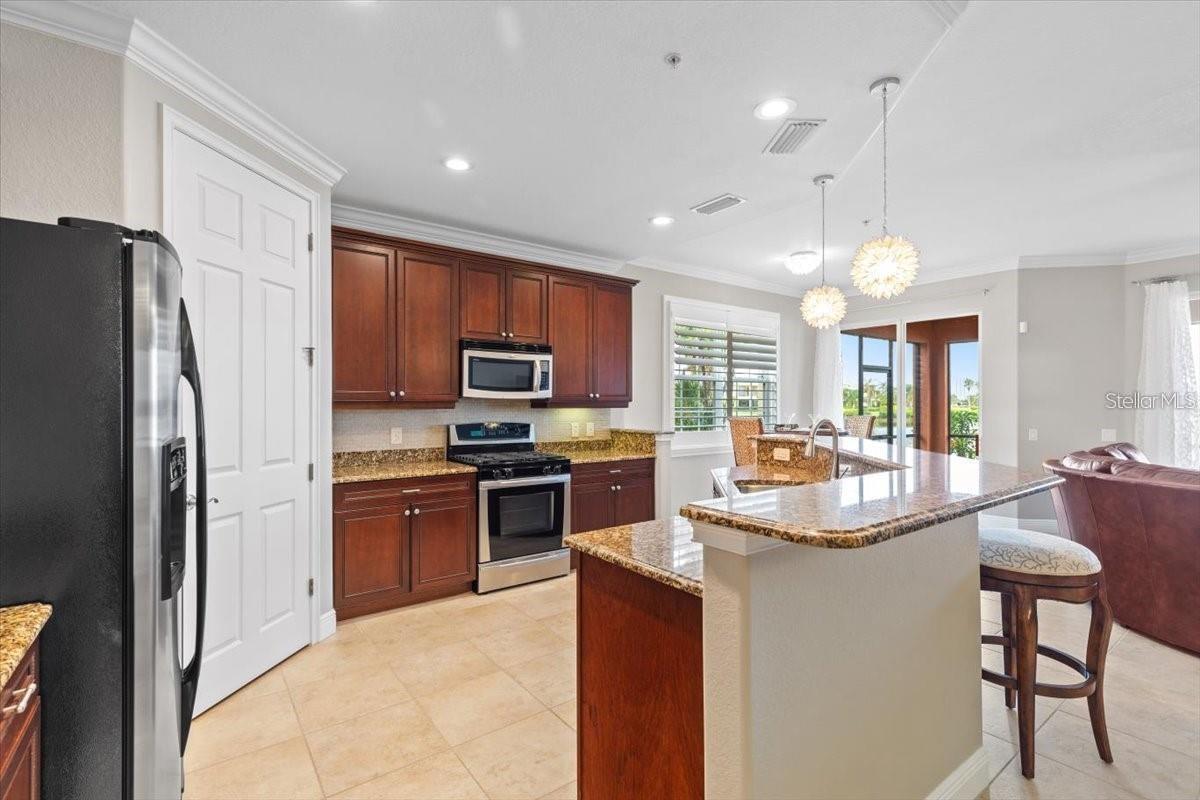 1143 RIVERSCAPE ST #A — photo 11