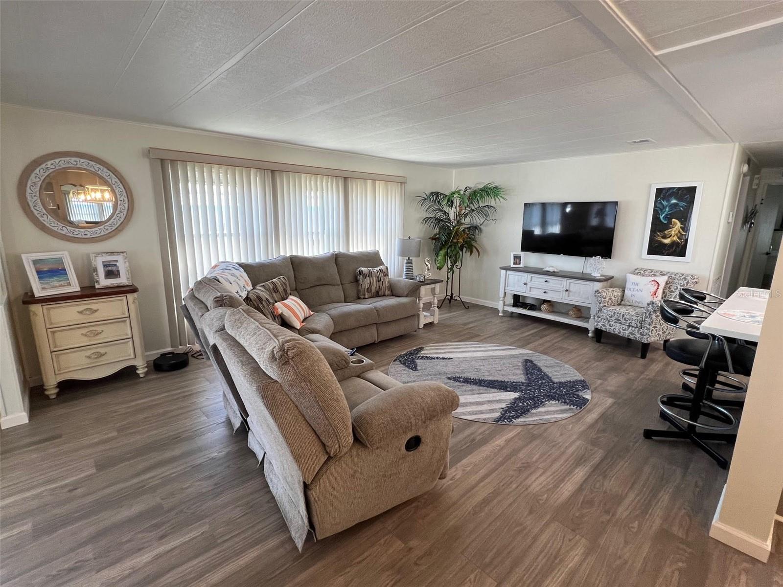 825 COCONUT PALM ST — photo 11