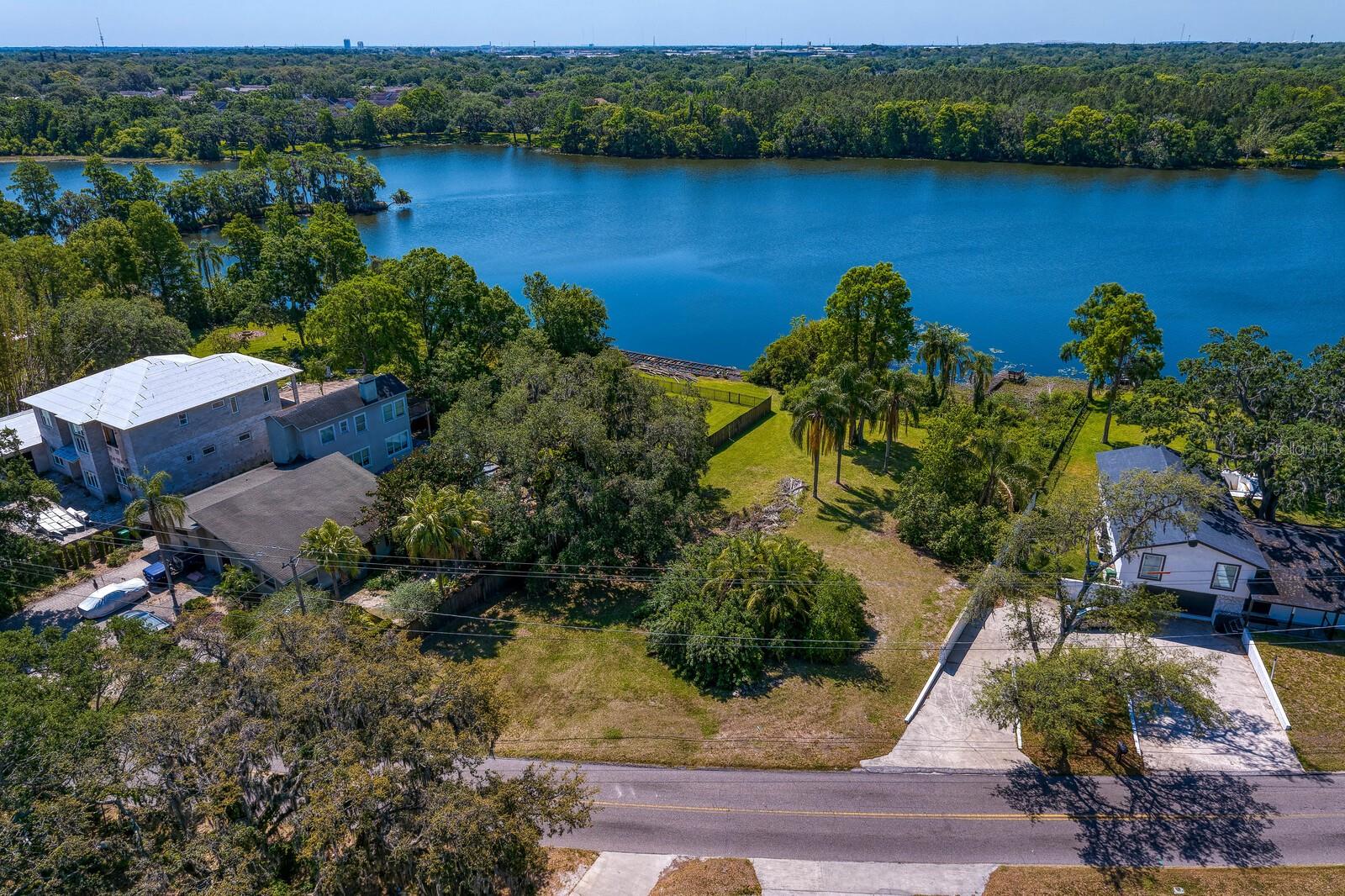 4607 E RIVER HILLS DR — photo 3