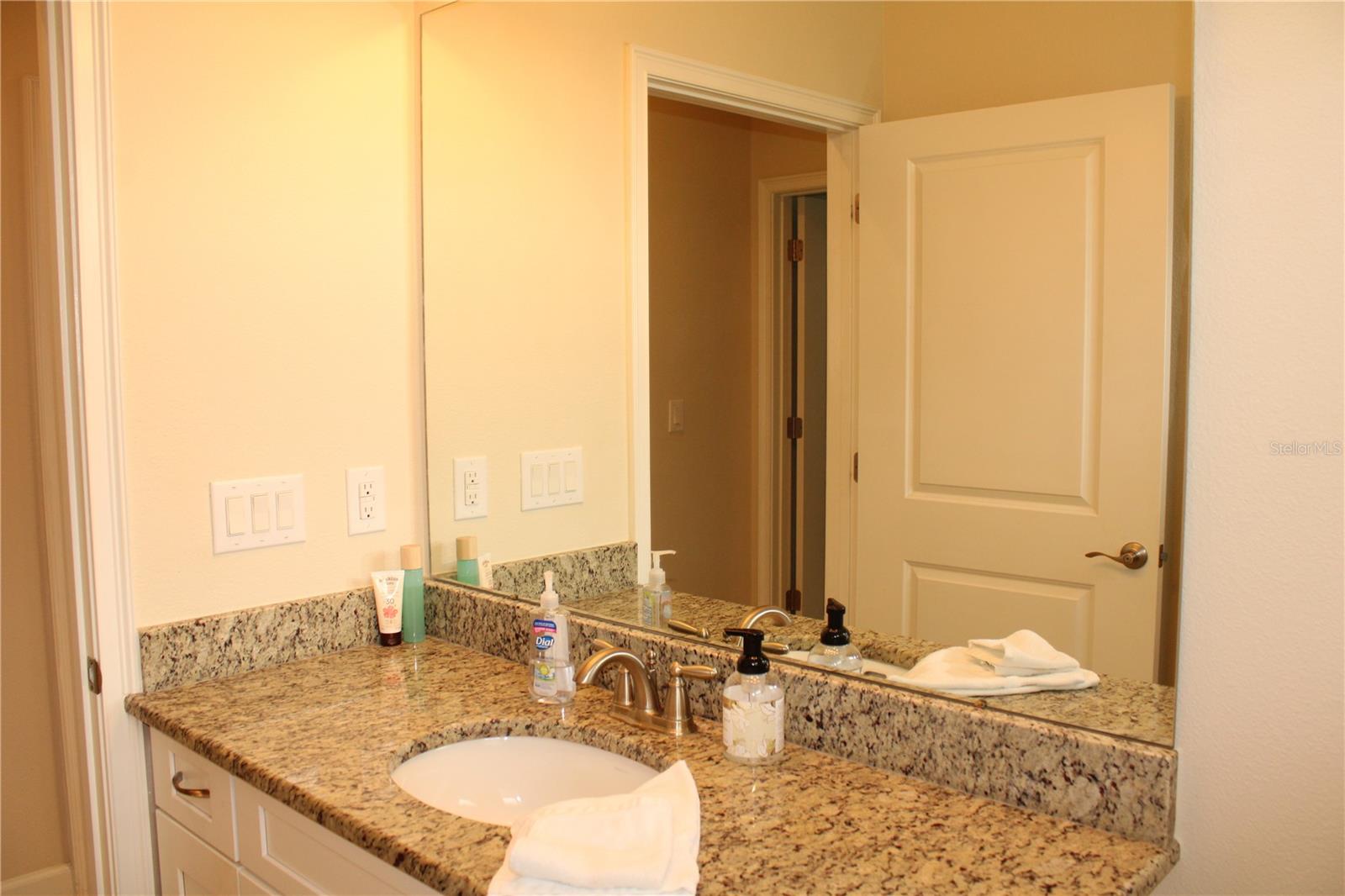 13711 MESSINA LOOP #104 — photo 34