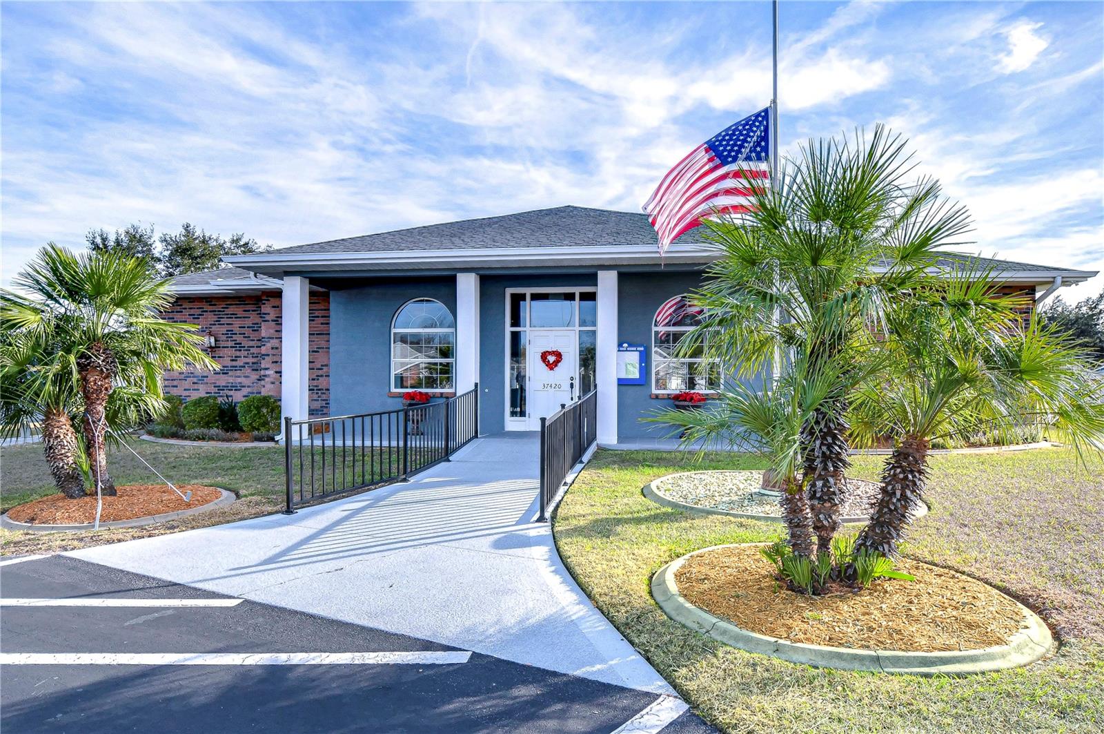 5906 GREENBRIAR CT — photo 30