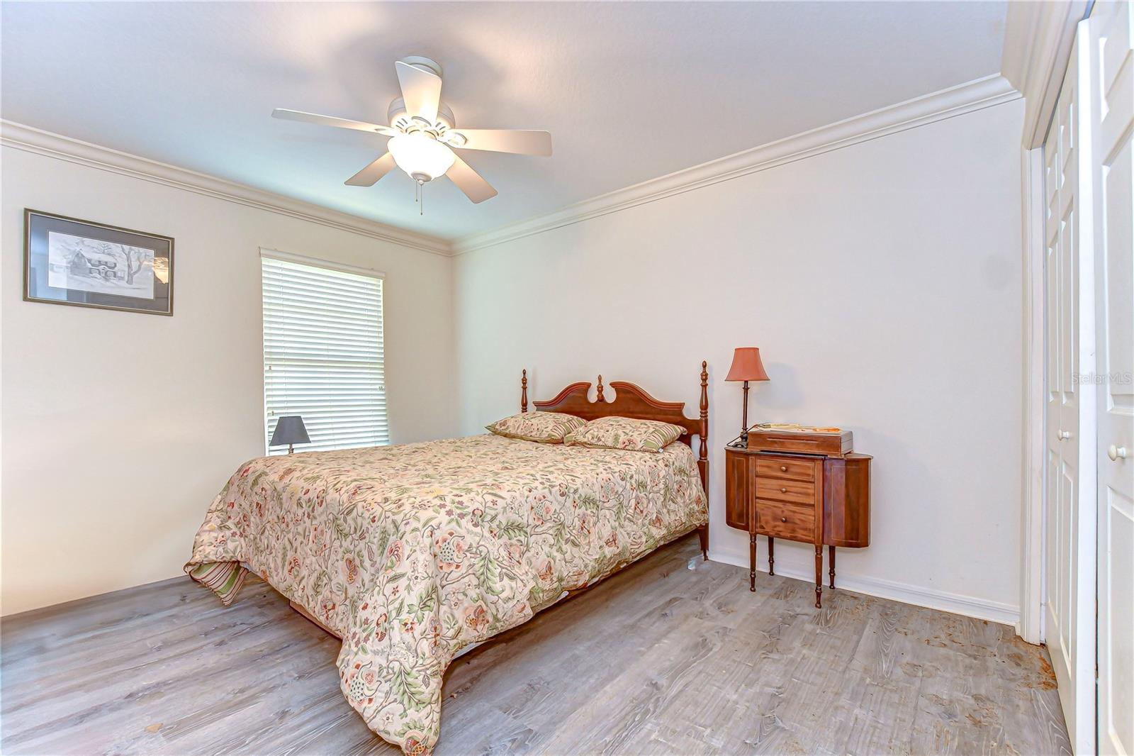 5906 GREENBRIAR CT — photo 13