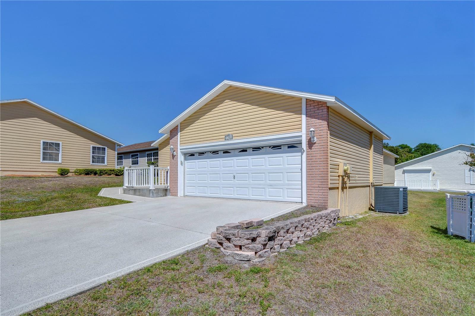 5906 GREENBRIAR CT — photo 23