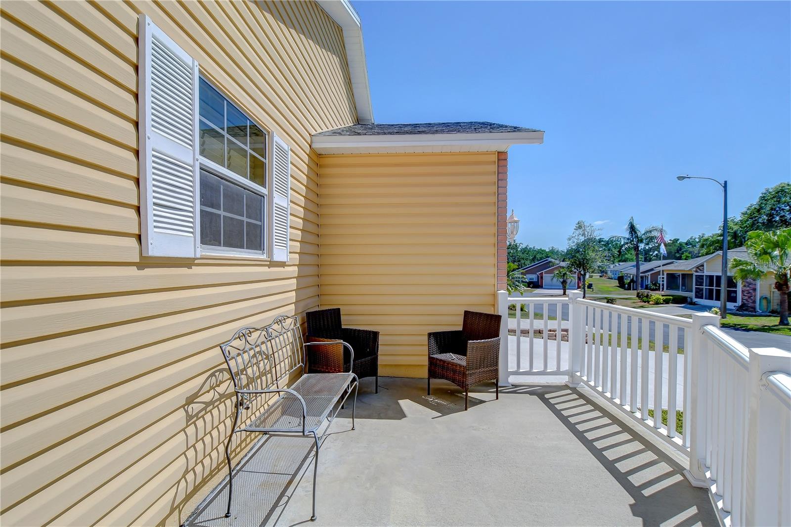 5906 GREENBRIAR CT — photo 25